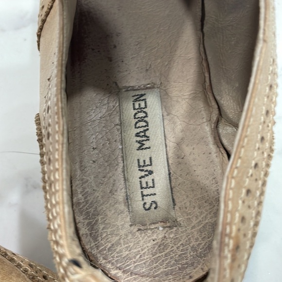 Steve Madden Vintaged /Aged Oxford Tan.‎ Size 9.5 - Picture 4 of 13